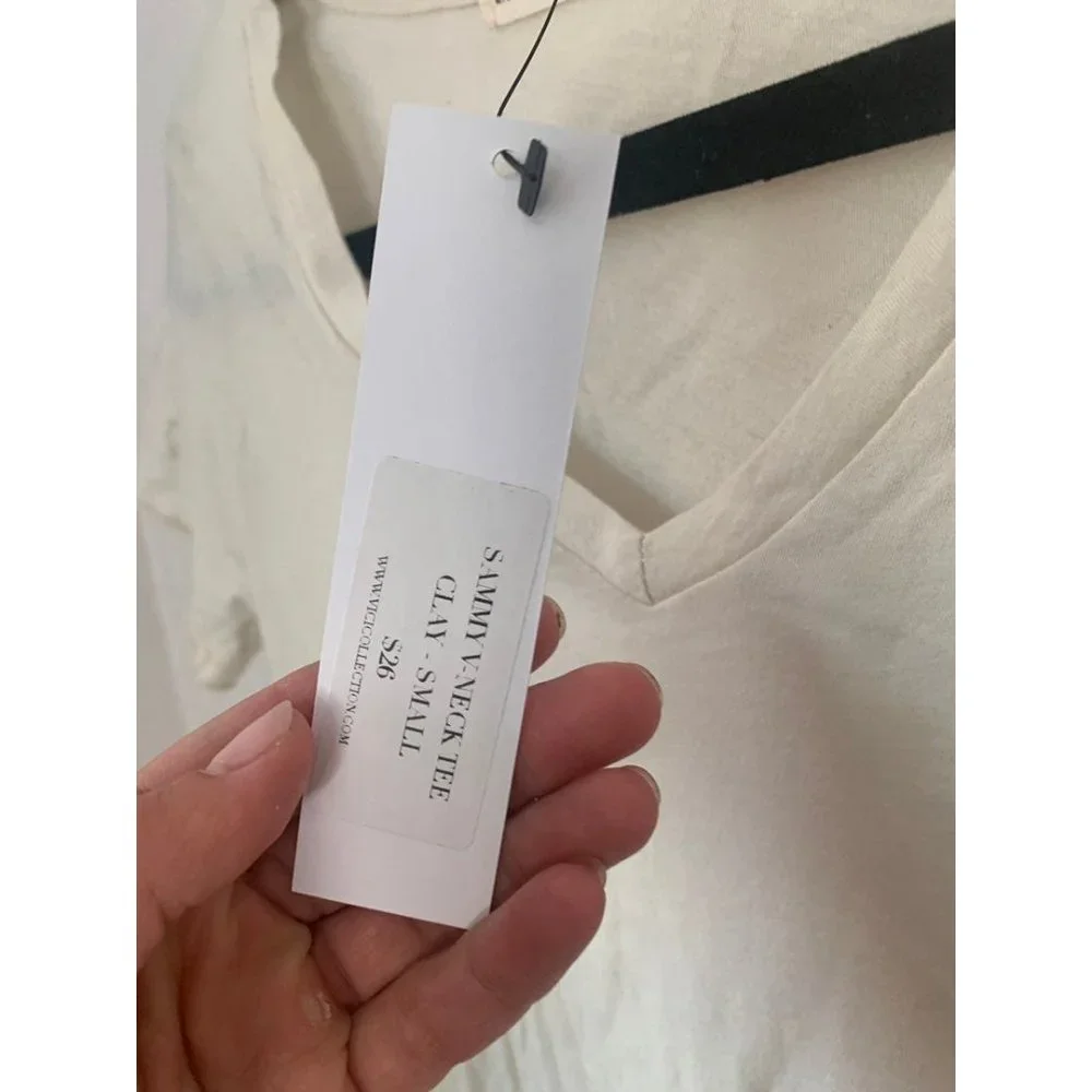 NWT VICI Super lush soft tee tshirt cream off white - Picture 4 of 6